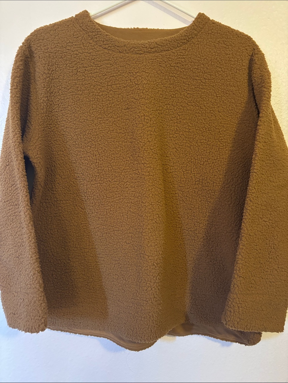 Lee Woman’s Brown Sherpa Fleece Pullover Sweater, Crew Neck, Size M